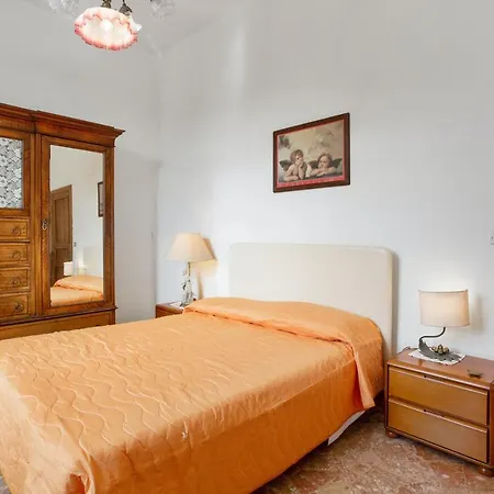 Spacious In With Mountain View. * Cava De' Tirreni